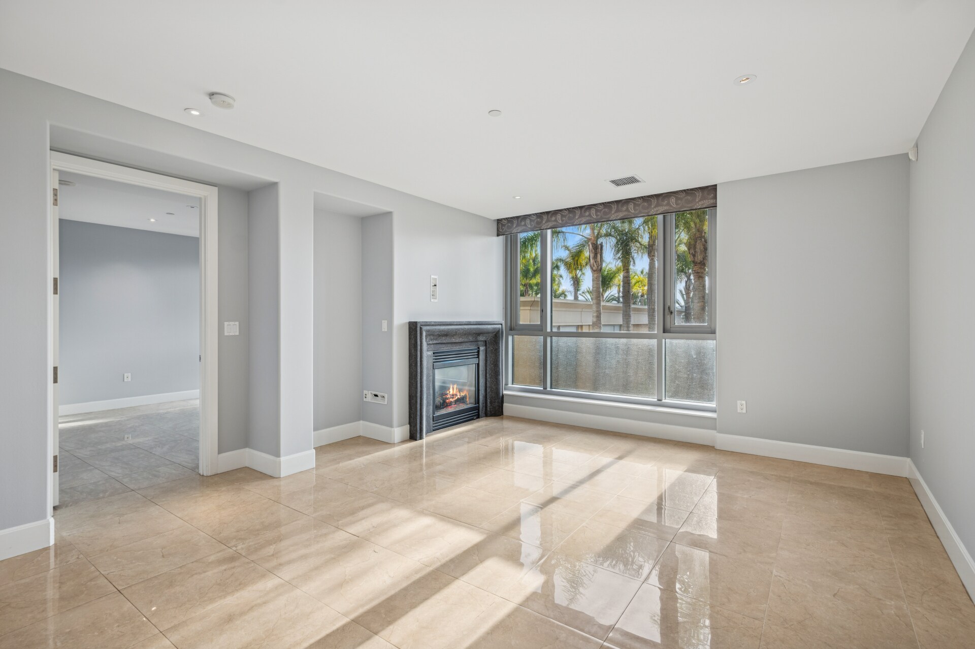 Building Photo - 5047 Scholarship