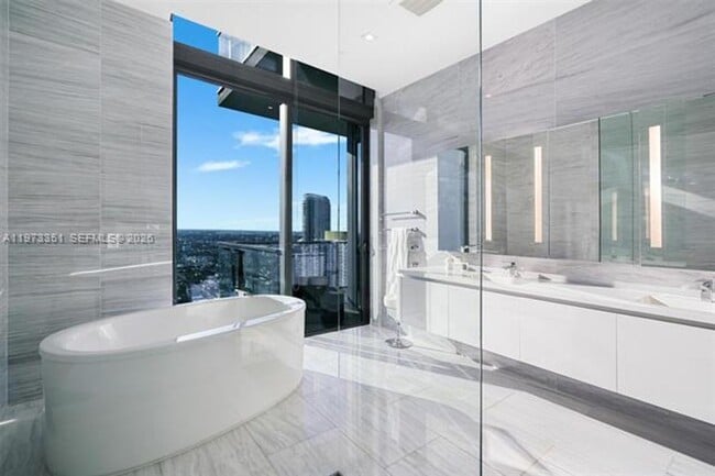 Building Photo - 88 SW 7th St