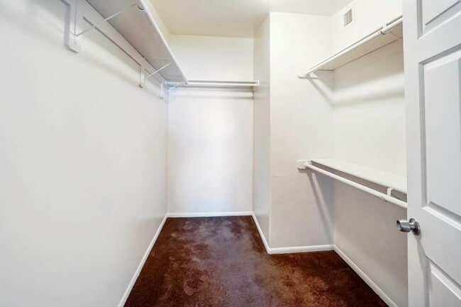 Building Photo - Spacious 3 Bed, 2 Bath Home Near UofA - Perfect Tucson Living!