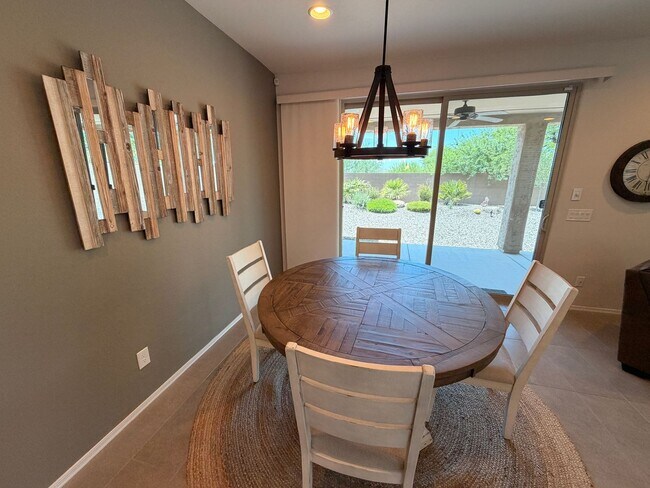Building Photo - 2 Bed 2 Bath + Den Long-Term Rental in Anthem at Merrill Ranch!