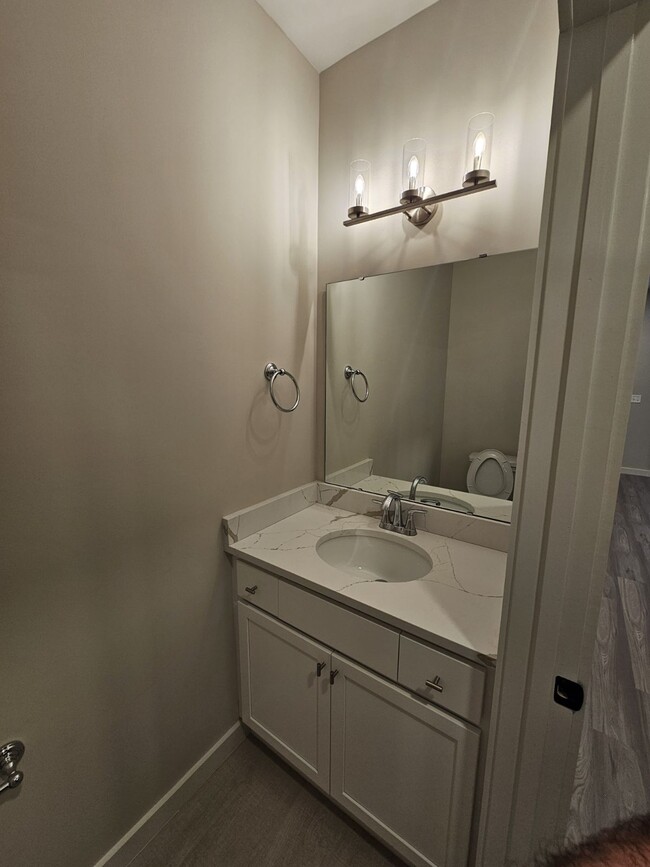 Building Photo - 469 Westgate Wy