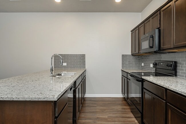 Building Photo - 1115 Trellis Pass
