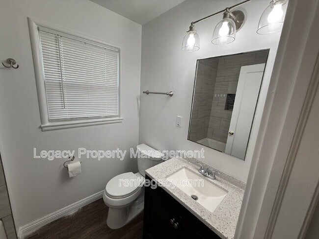 Building Photo - 5657 Bonniemae Way