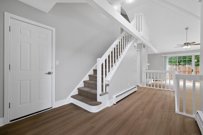 Building Photo - 96 Jones Hill Rd