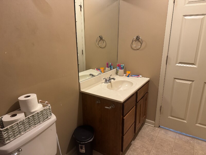 Building Photo - 3113 S 60th St