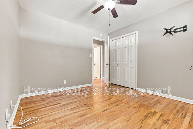 Building Photo - 10807 Larry Dr