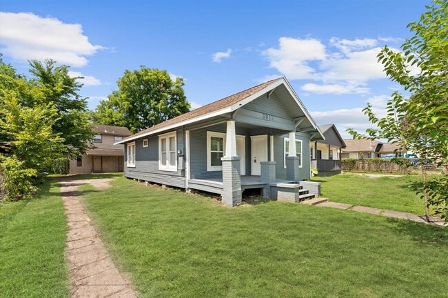 Building Photo - 6818 Avenue C