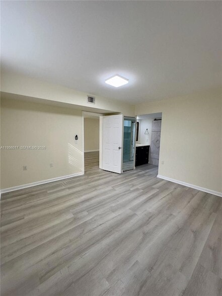 Building Photo - 1715 Whitehall Dr