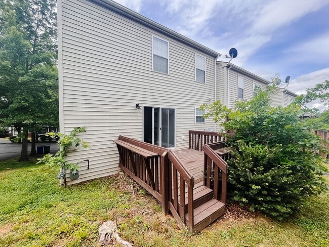 Building Photo - 295 Silver Leaf Dr NW