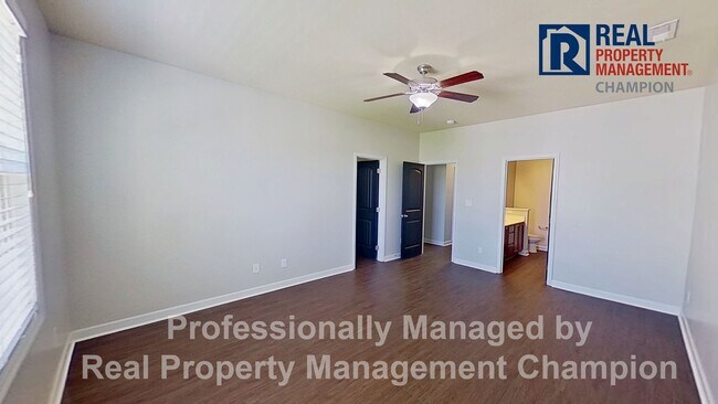 Building Photo - Beautiful Two-Story Townhome with Attached...