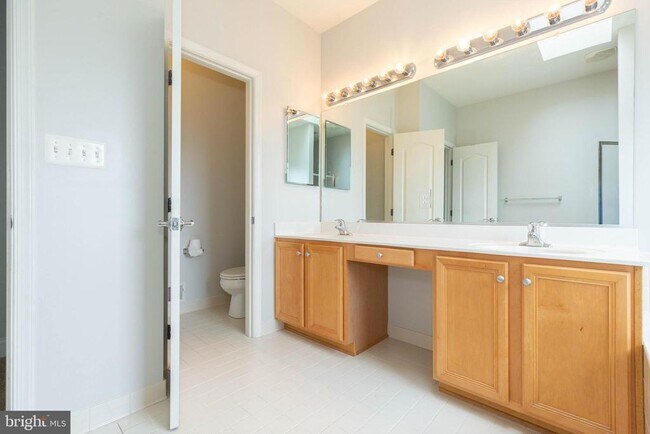Building Photo - 391 Sheerer Dr