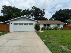 Building Photo - 3/2 Ormond Beach Pool Home