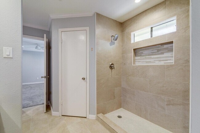 Building Photo - 12904 Quinn Trail