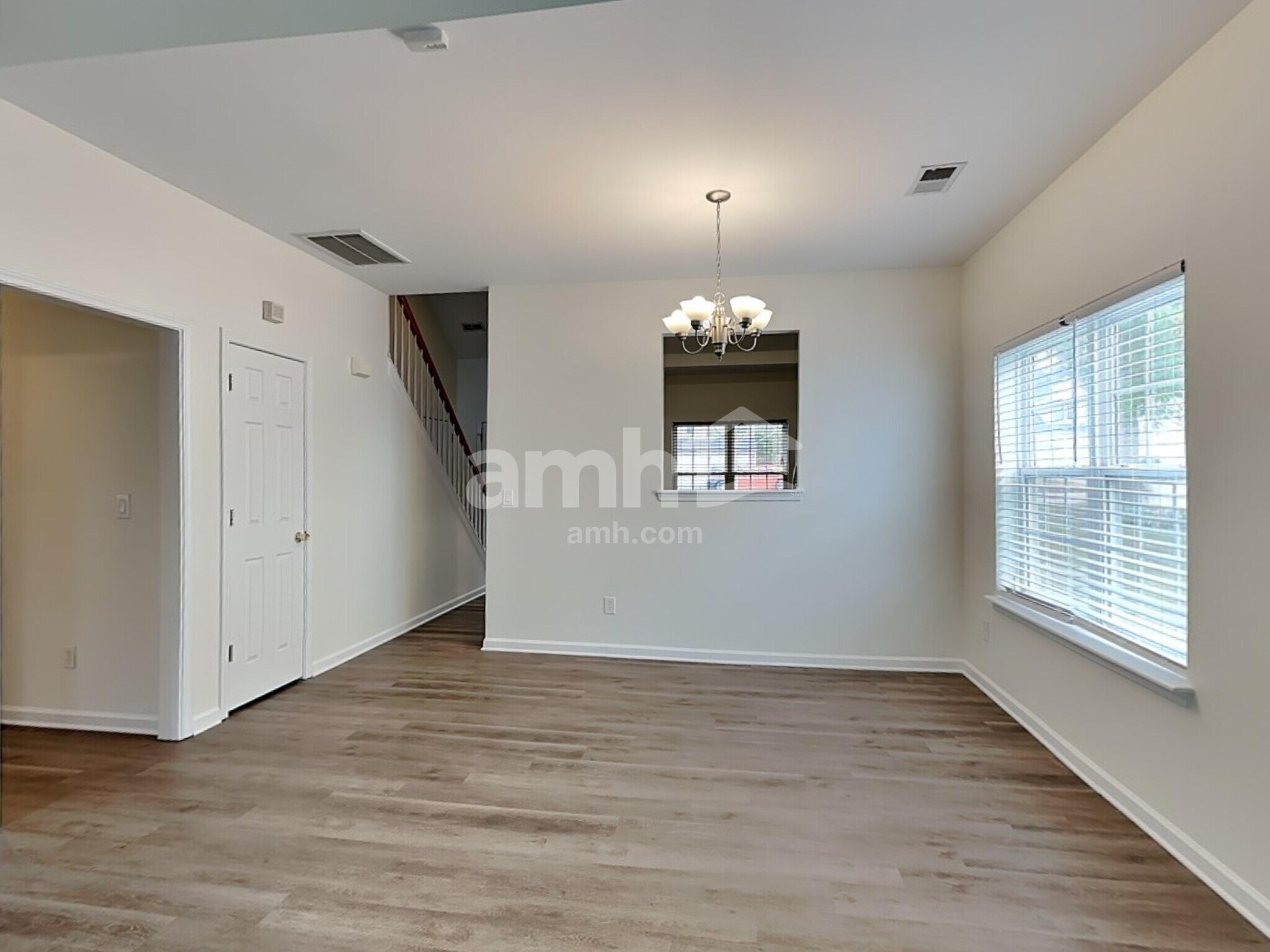 Building Photo - 2314 Lexington Ave