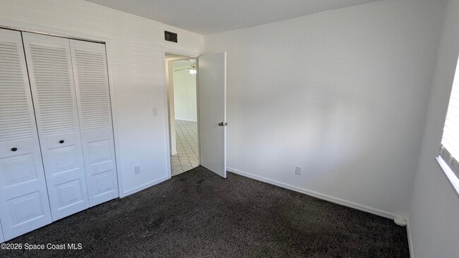 Building Photo - 1606 University Ln