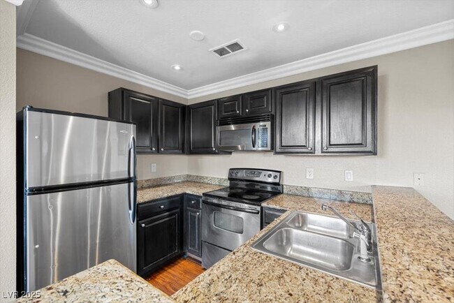 Building Photo - 4050 Pacific Harbors Dr