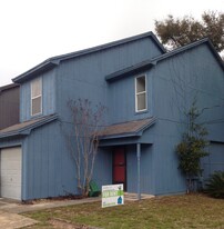 Building Photo - 300 OLYMPIA CT