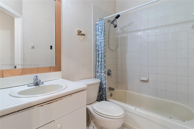 Building Photo - 11102 NW 83rd St