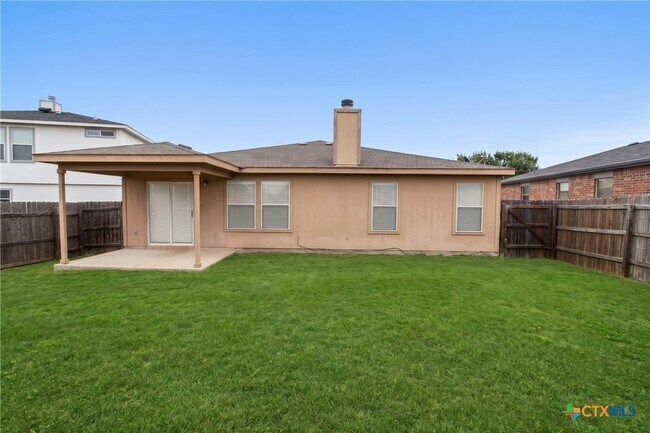 Building Photo - 5707 Schneider Dr