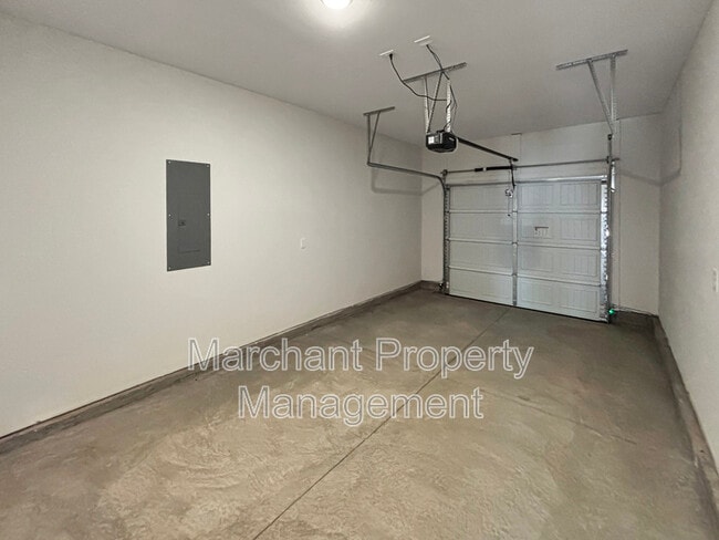 Building Photo - 119 Stoneview Way