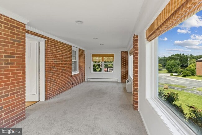 Building Photo - 15118 Liberty Grove Dr