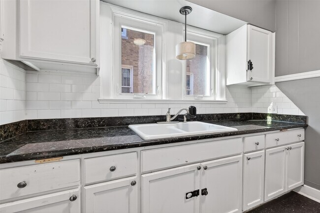 Building Photo - 3410 Austin St