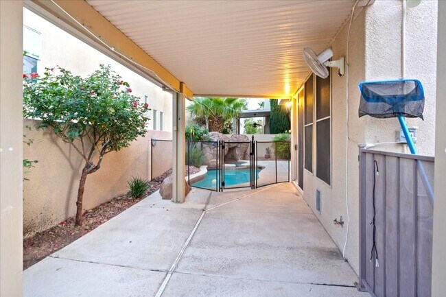 Building Photo - 1708 Cordoba Canyon St