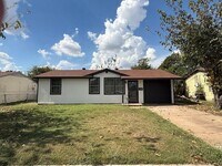 Building Photo - 1026 Pangburn St