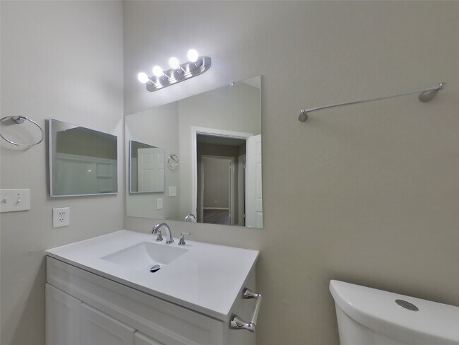 Building Photo - 3134 Boynton Dr