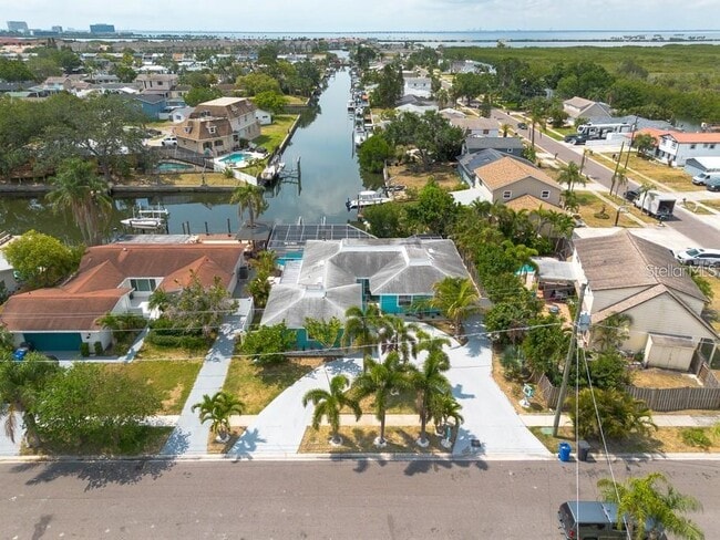 Building Photo - 4643 Bay Crest Dr