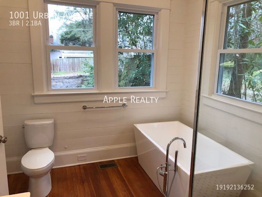 Building Photo - 1001 Urban Ave