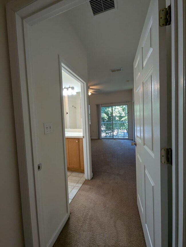 Building Photo - 4126 SW 15 Pl