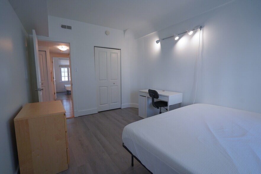 Building Photo - 613 Westgate Ave