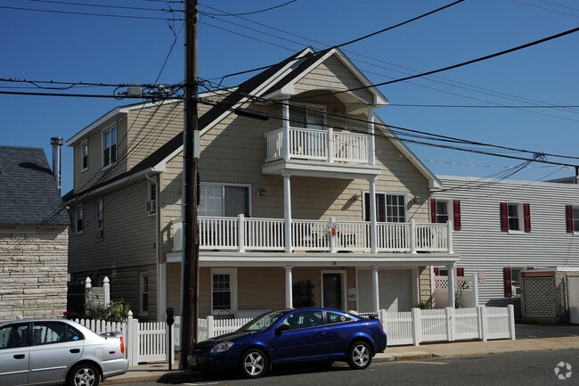 Building Photo - 34 Fremont Ave