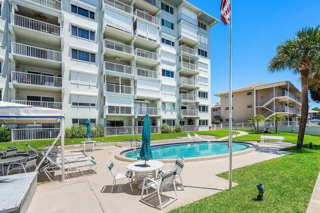 Building Photo - 629 SE 19th Ave