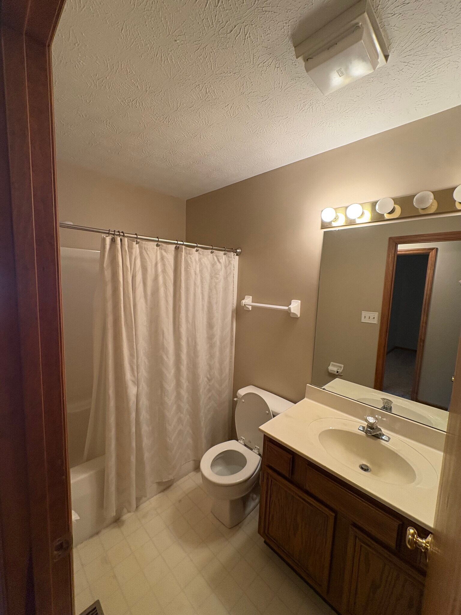 Building Photo - 7333 McSmith Ln