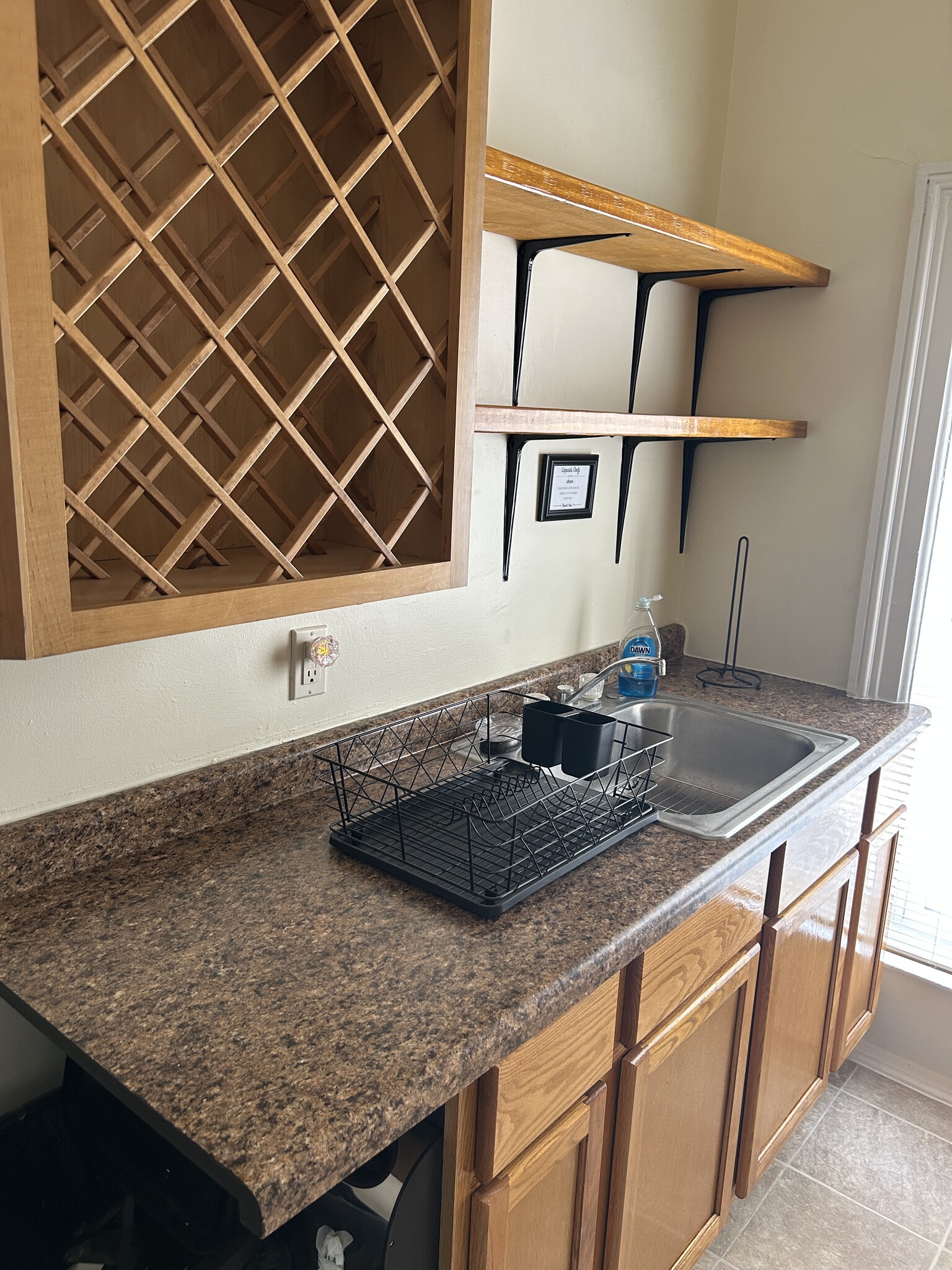 Kitchen Left 1 - 412 W Call St