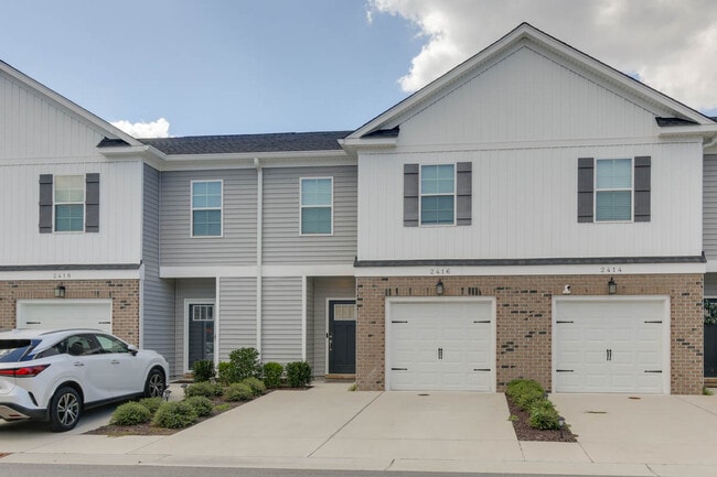 Building Photo - 2416 Trafton Pl