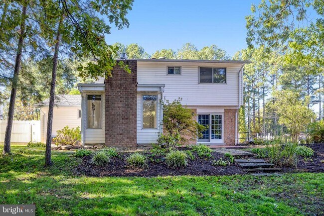 Building Photo - 5609 Rolling Rd