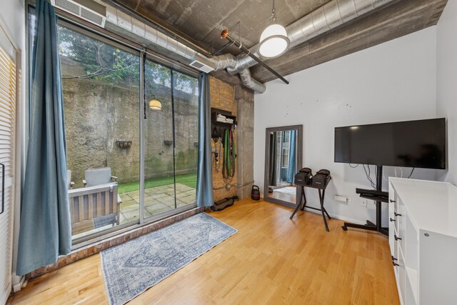 Building Photo - 1740 N Maplewood Ave