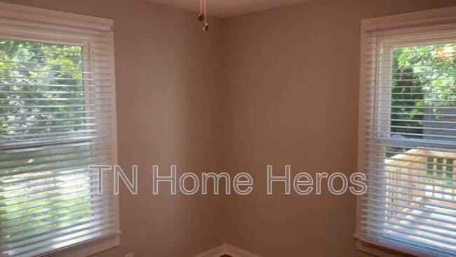 Building Photo - 1621 Mingle Ave