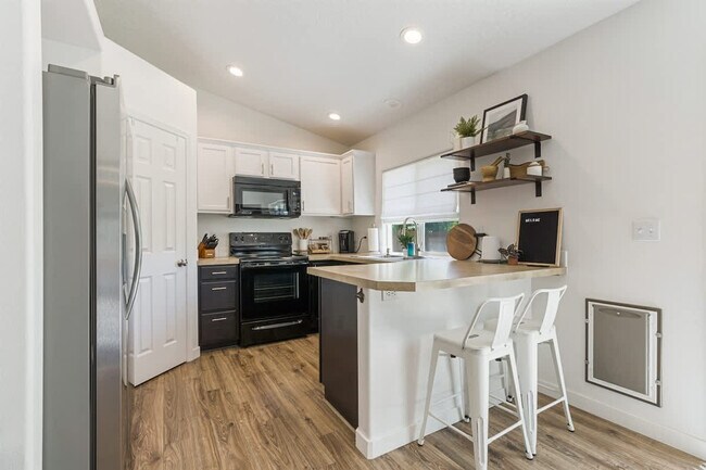 Building Photo - 19701 Cumberland Way