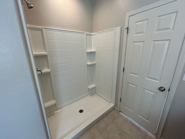 Building Photo - 24401 W Verlea Dr