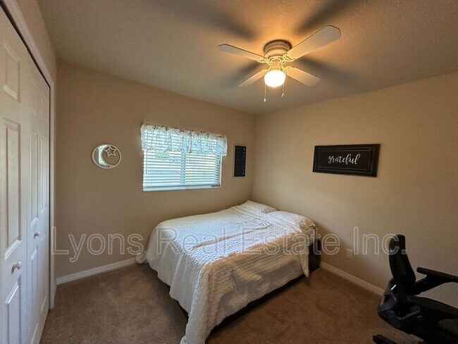 Building Photo - 2202 SE 8th St