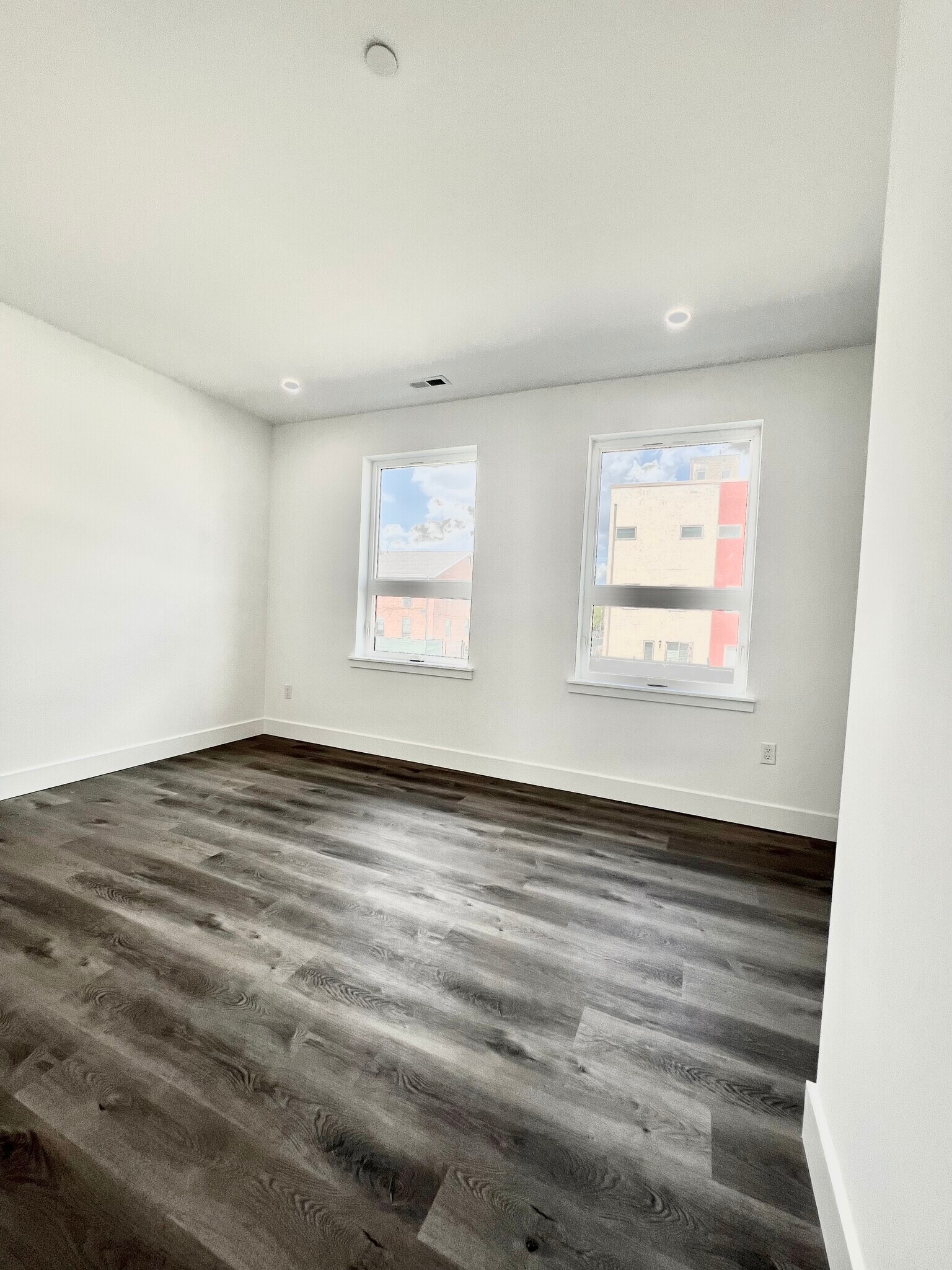 Building Photo - 1843 Hartranft St