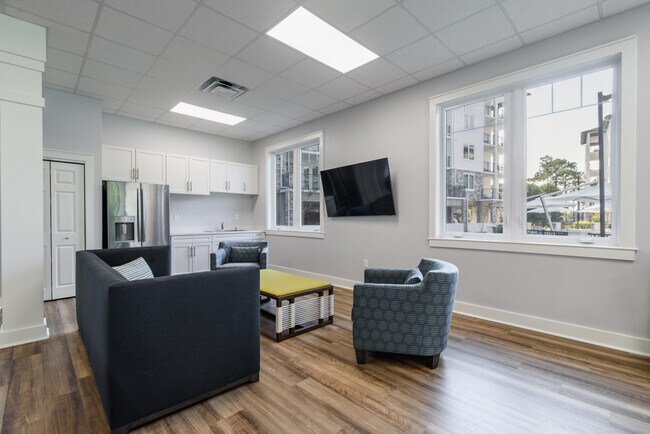 Building Photo - 9000 Heron Walk Dr