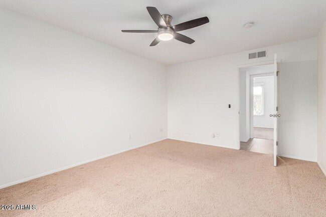 Building Photo - 2411 E Alameda Dr