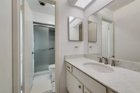 Building Photo - 1215 Annapolis Dr