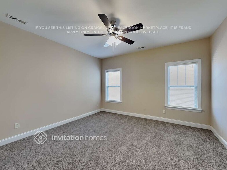 Building Photo - 6417 Hove Rd