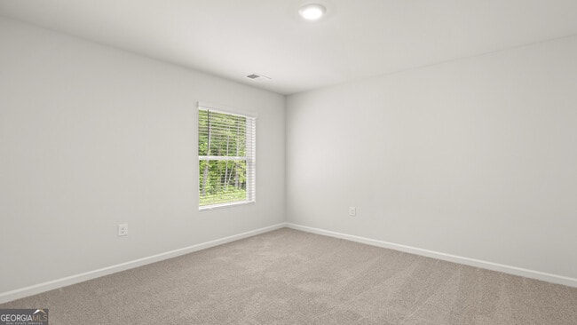 Building Photo - 5 Babcock Dr NE